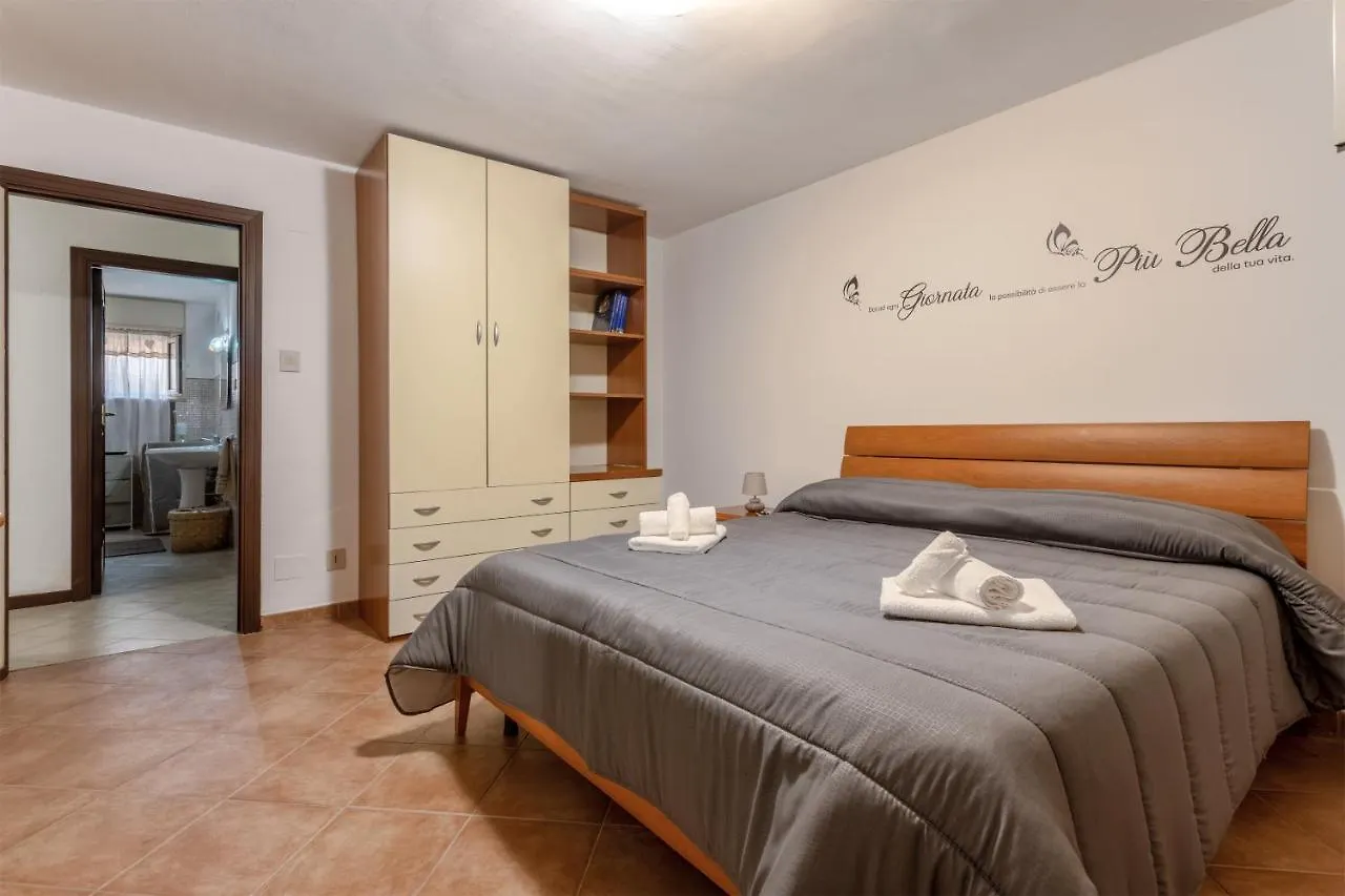 Casa In Villa A Mondello-700M Dal Mare Palermo Italia