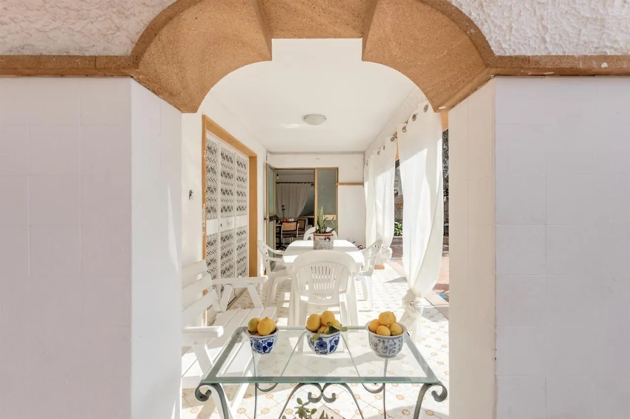 Casa In Villa A Mondello-700M Dal Mare Palermo 0*,